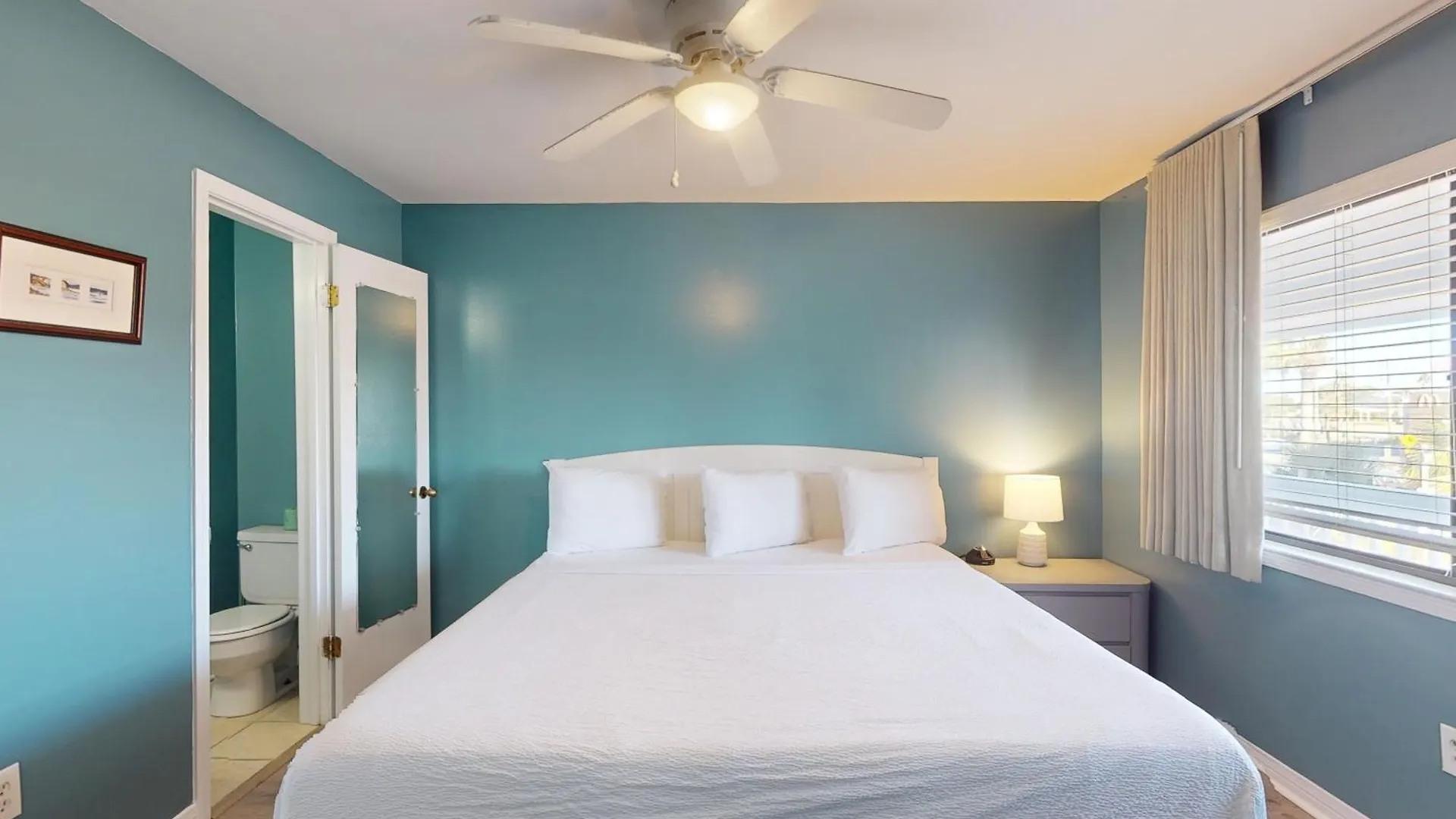 Front Beach Retreat C & B2 Panama City Beach